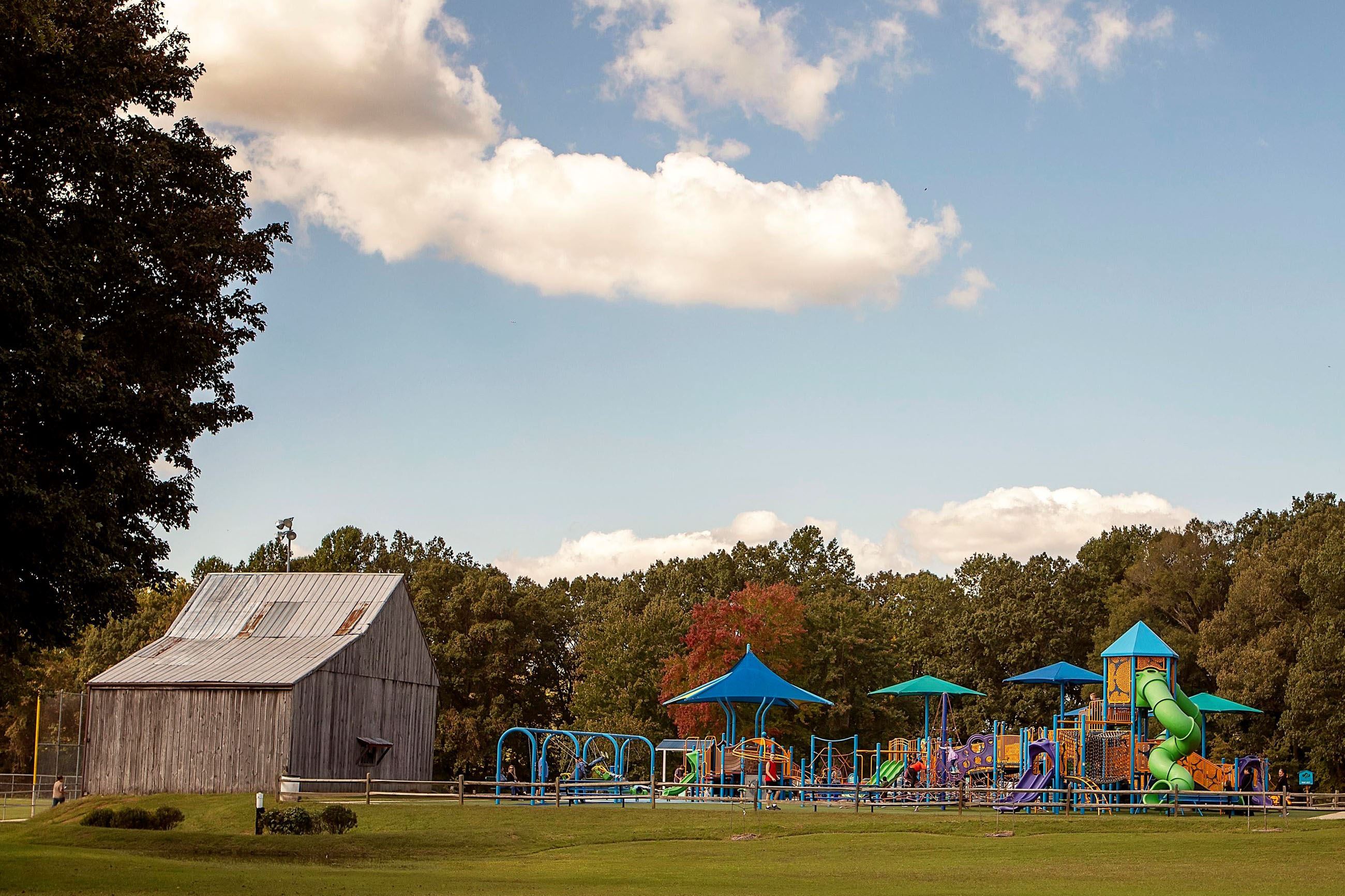 Field, playground and barn at Hallowing Point Park